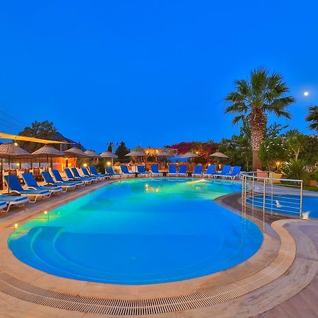 Sunny Garden Nilufer Hotel Тургутрейс Экстерьер фото