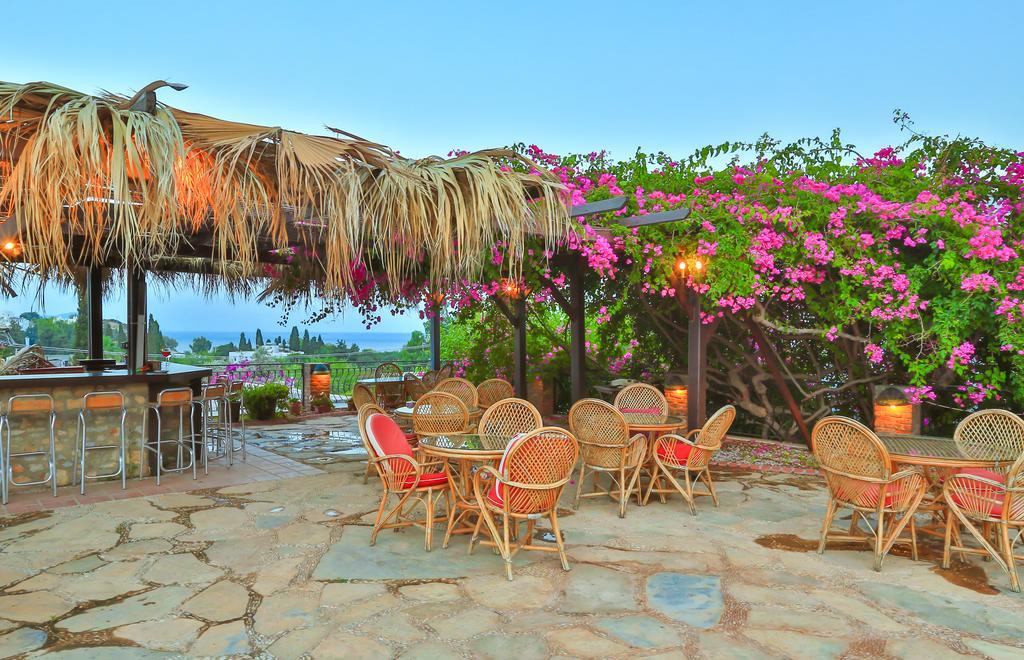 Sunny Garden Nilufer Hotel Тургутрейс Экстерьер фото